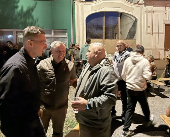 Lovački čobanac na Vinkovačkim jesenima Lovački čobanac na Vinkovačkim jesenima