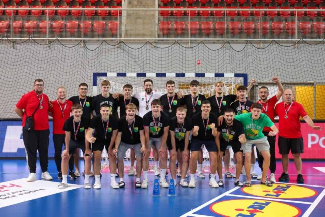 U17 službene